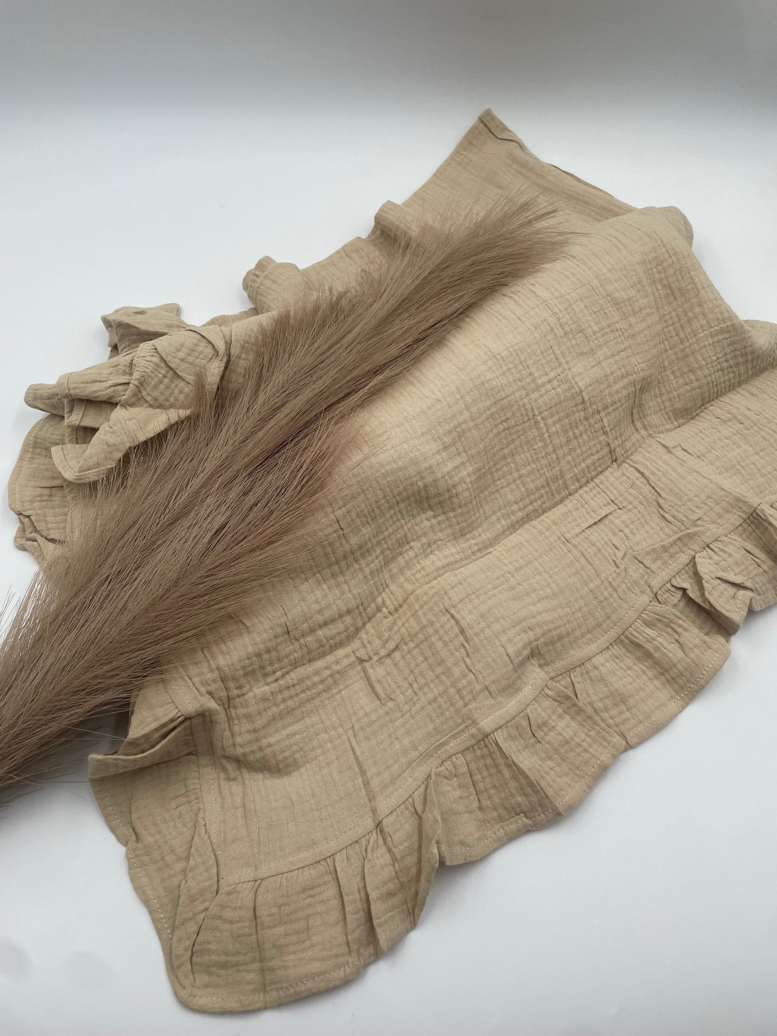 Musselindecke Rüschen "beige"