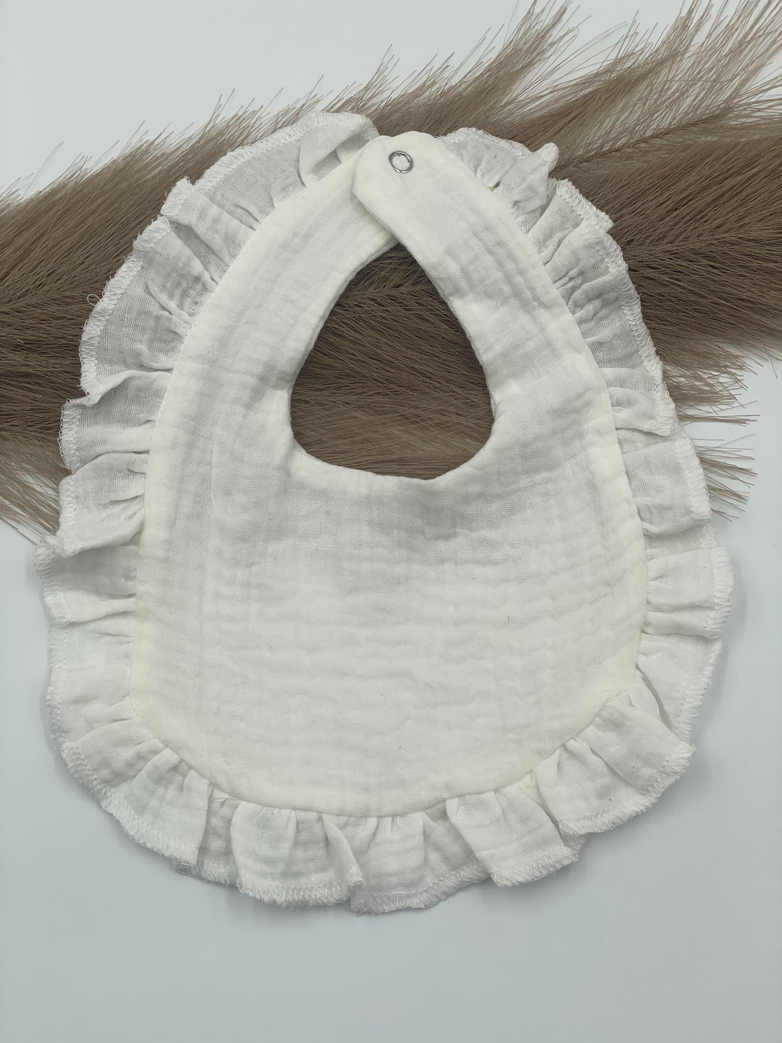 Lätzchen mit Rüschen